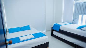 Family Cabin | 5 bedrooms, bed sheets