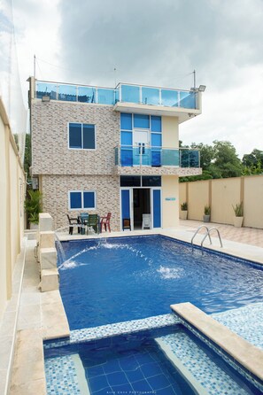 Front of property - Cabañas Villa Antonella (Coveñas)