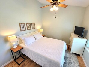 1 habitación, tabla de planchar con plancha, wifi gratis y ropa de cama 