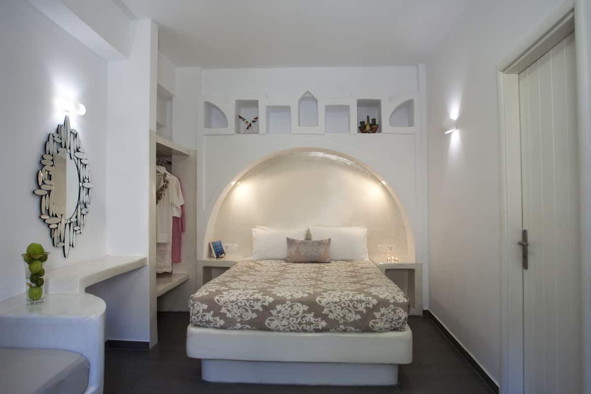 1 bedroom, in-room safe, laptop workspace, iron/ironing board