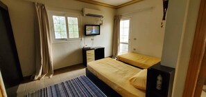 1 Schlafzimmer, Schreibtisch