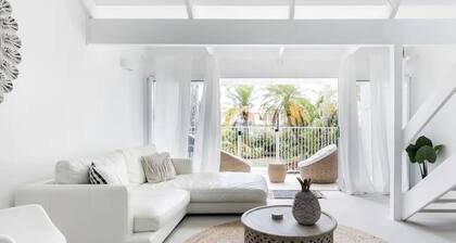 Noosa Boutique Loft in Sought-After Munna Crescent