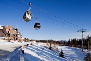 Snow and ski sports - **7th night free-book by 1/31** Grand Lodge Peak 7 3/11-3/18 (Breckenridge)