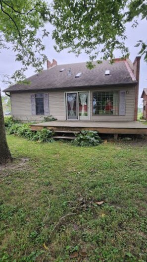 Exterior - Historic 1840s Lamoreaux House / Modern Addition (Nauvoo)