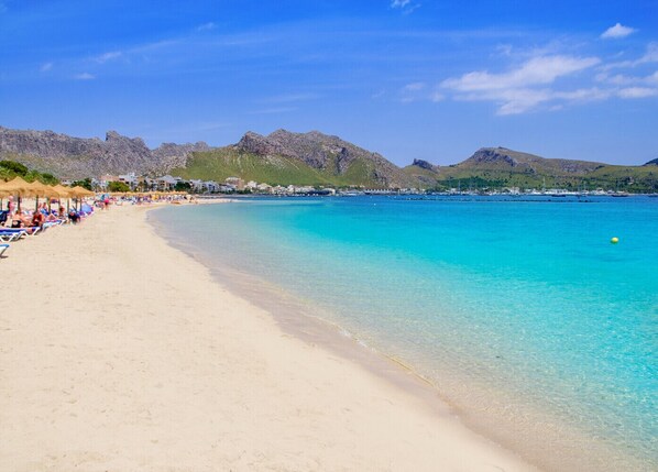 Sun loungers, beach towels