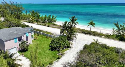 SPECTACULAR OCEAN VIEWS 🌊Kayak, Starlink, FREE DOCK offsite, Beach, Pickleball