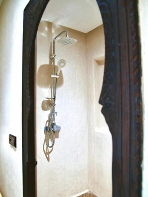Standard Room | Bathroom - Casa Del Senator Marrakech (Aghouatim)