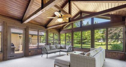 Golfer's Retreat *hot tub* *arcade* *spa*