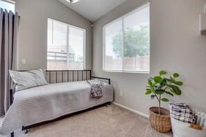 3 多间卧室、熨斗/熨衣板、免费 WiFi、床单