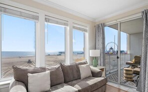 Smart TV, books - ⭐️Luxury Belmont Towers 402 Direct Ocean Front Pool Gym⭐️ (Ocean City)