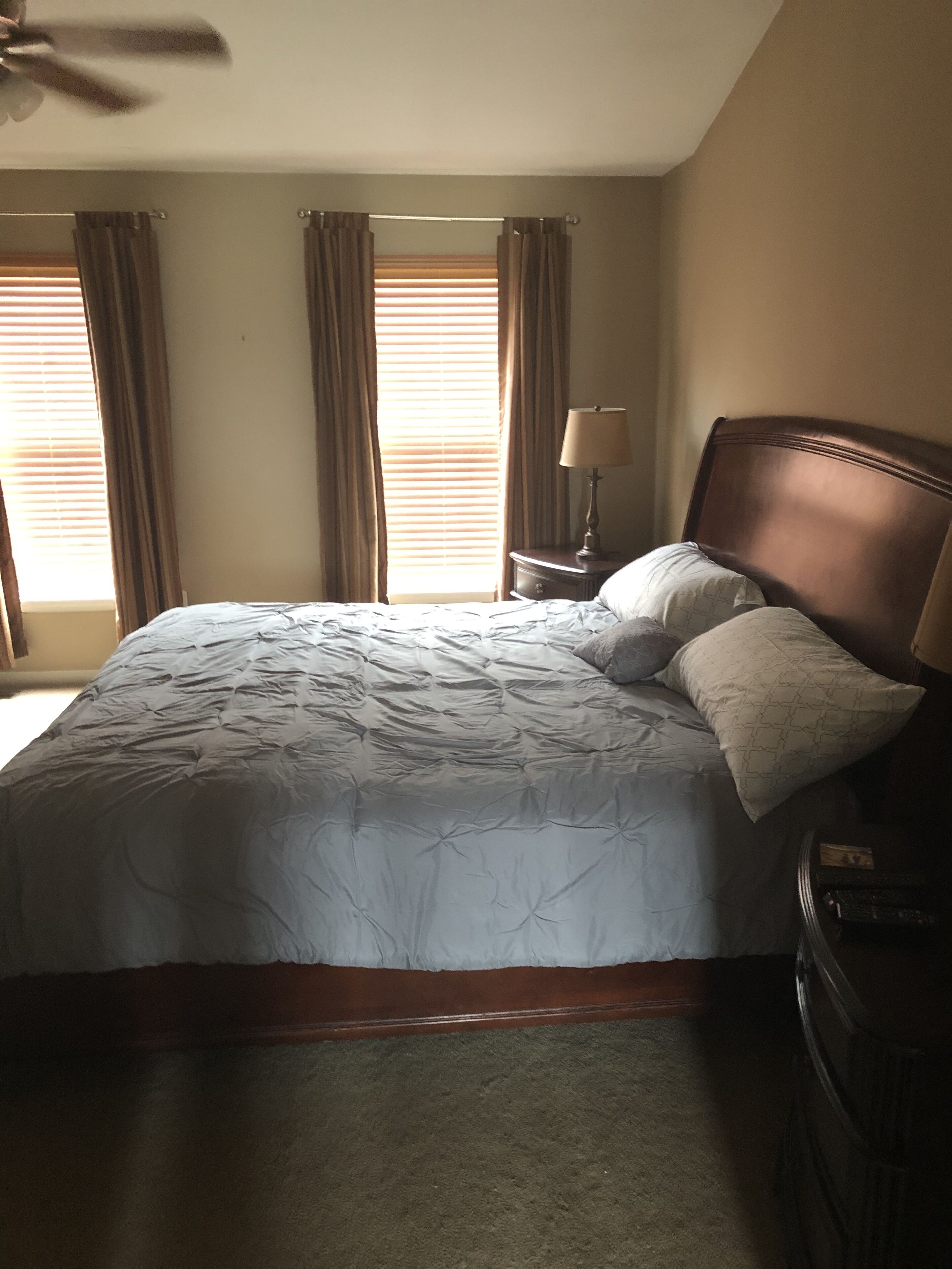 4 bedrooms, desk, iron/ironing board, free WiFi