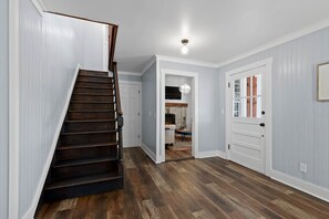 Interior - 1900 Farmhouse (Whitwell)