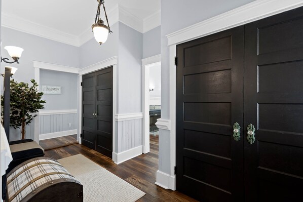Interior - 1900 Farmhouse (Whitwell)