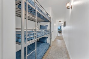 2 quartos, Wi-Fi de cortesia, roupa de cama