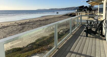 Oceanfront Cayucos Cottage on the sand