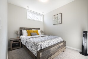 2 Schlafzimmer, Bügeleisen/Bügelbrett, Reisekinderbett, kostenloses WLAN