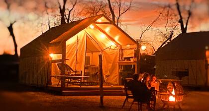 Son's Blue River Camp Glamping Cabin H