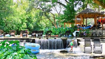 Khuôn viên nơi lưu trú