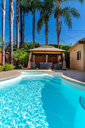 Outdoor pool, a heated pool