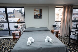 Coffres-forts dans les chambres, Wi-Fi gratuit, draps fournis