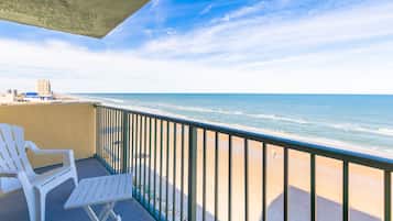 Coastal Chic Suite 1001 | Balcony