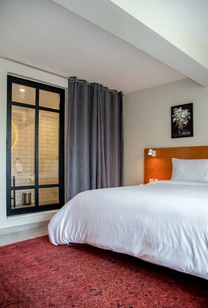 デラックス ルーム | ミニバー、セーフティボックス (室内)、デスク、ノートパソコン用作業スペース