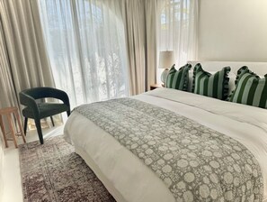 5 chambres, bureau, fer et planche à repasser, Wi-Fi gratuit
