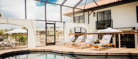 Outdoor pool, a heated pool