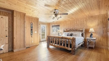 5 bedrooms, iron/ironing board, free WiFi, bed sheets