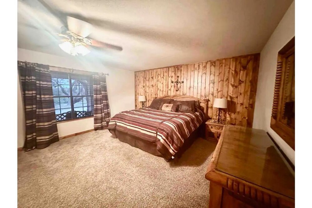 Llano River Retreat 5 bedrooms/4 bathrooms Kimble County Vrbo