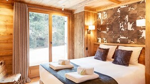5 chambres, accès au Wi-Fi (inclus), literie fournie