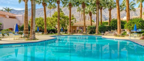 屋外プール、温水プール