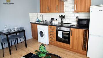 Fridge, microwave, oven, stovetop