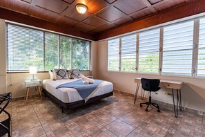 4 bedrooms, desk, iron/ironing board, travel cot
