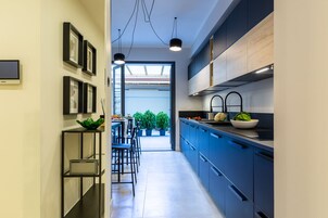 Mini-fridge, microwave, stovetop, dishwasher