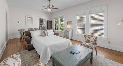 Charming Home Near Mardi Gras with EV Charger