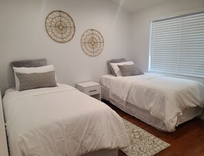 3 bedrooms, free WiFi - Cozy House (Los Angeles)