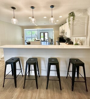 Fridge, microwave, oven, stovetop - Cozy Modern Brick House Near Downtown OKC (3B/3B) (Oklahoma City)