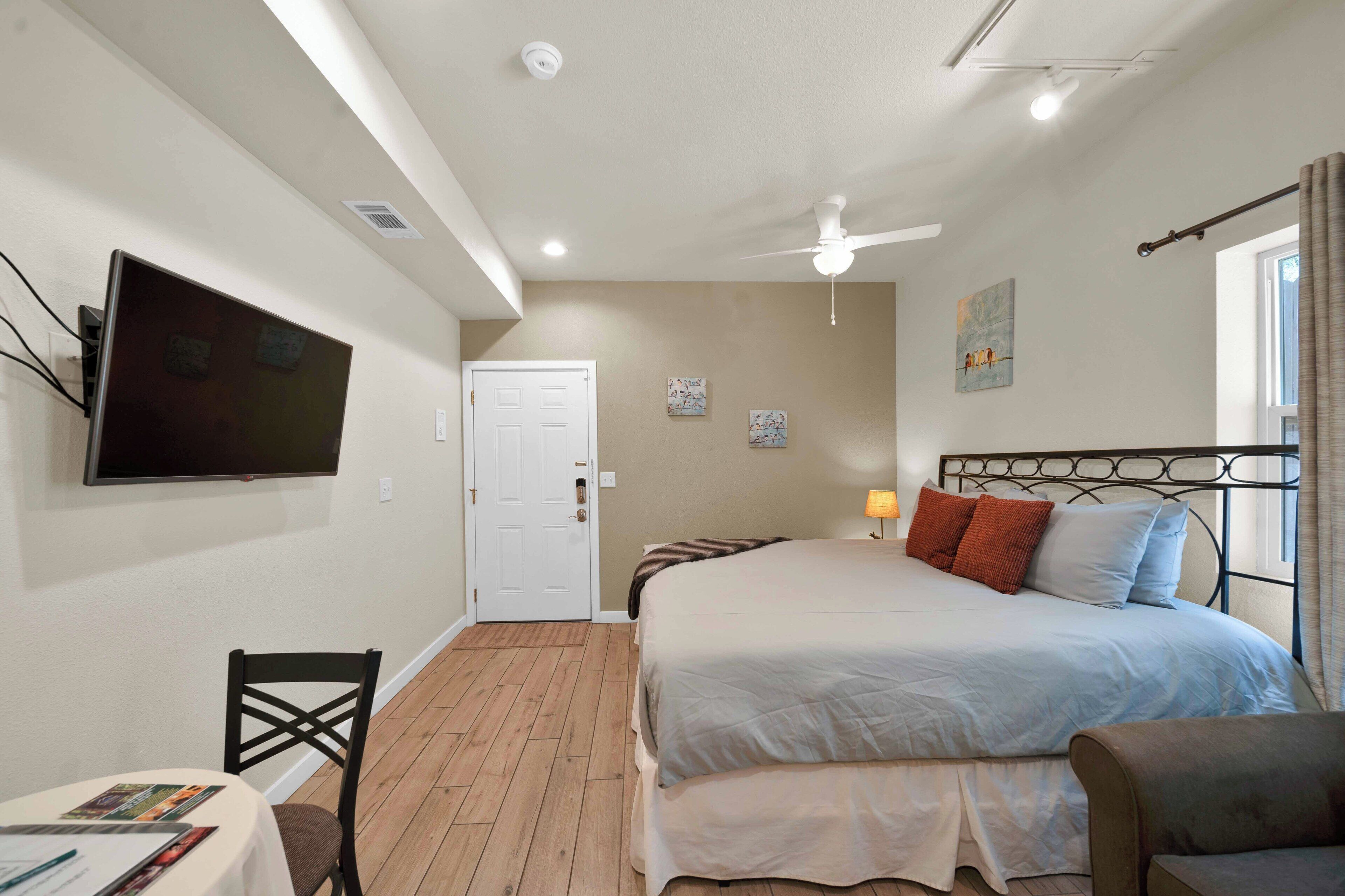 1 bedroom, iron/ironing board, free WiFi, bed sheets