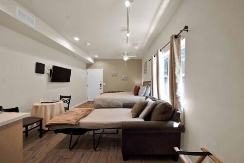 The Jack Rabbit- A Room With a Forest View!