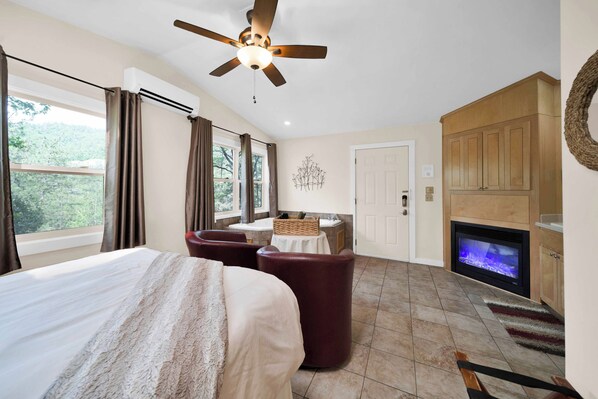 1 dormitorio, tabla de planchar con plancha, wifi gratis y ropa de cama