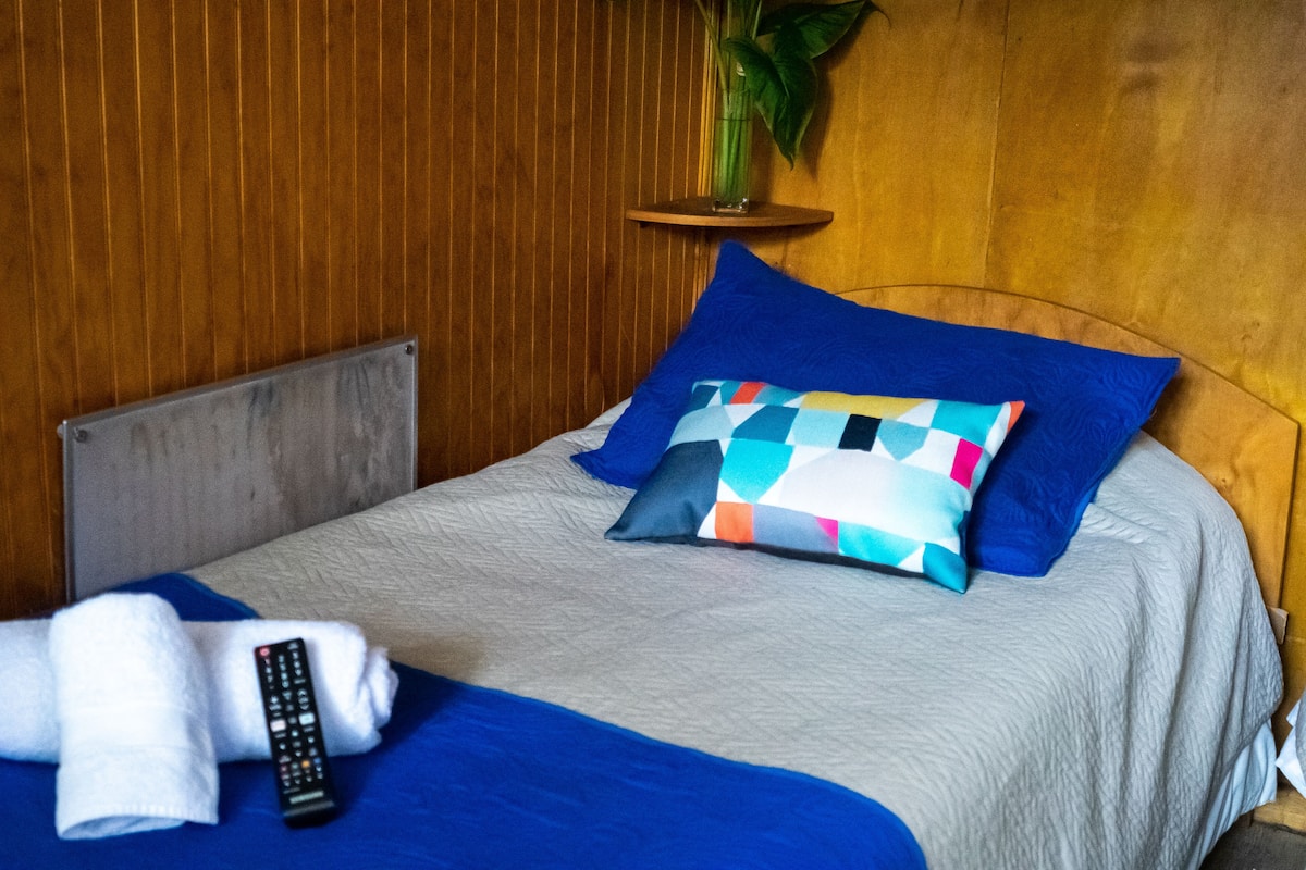 ห้องเบสิกซิงเกิล | Wi-Fi ฟรี, ผ้าปูที่นอน