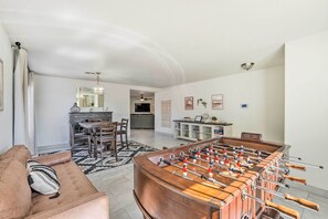 Games room - 2 Mi to State Farm Stadium! Family-Friendly Home (Phoenix)