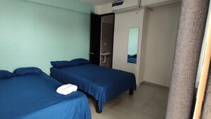 Front of property - Hotel Bora Bora (Acapulco)