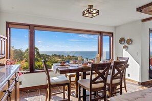 Dining - Nirvana by the Sea - Expansive Ocean Views (Carmel-by-the-Sea)