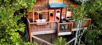 Sunrise Point Treehouse - Starlight Haven