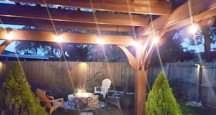 Port Richey Vacation Getaway, Family / Pet-Friendly, Near Beaches and Tampa Bay