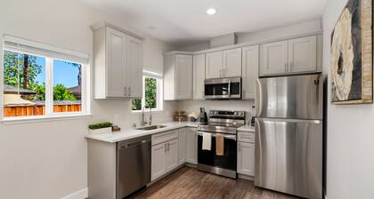 2 BD/2BA - Heart of Silicon Valley
