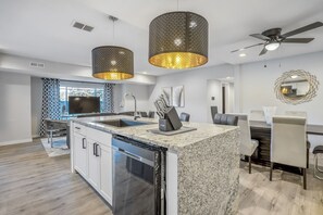 Private kitchen - The MoreHaven | Luxury Vista | Sleeps up to 24 (Houston)