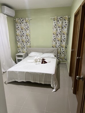 3 bedrooms, WiFi, bed sheets